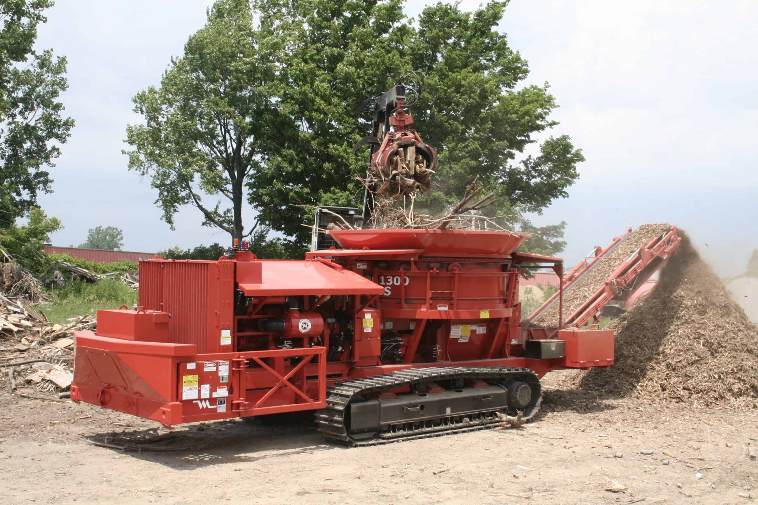 1300B-Track-Tub-Grinder-1-scaled-1.jpg