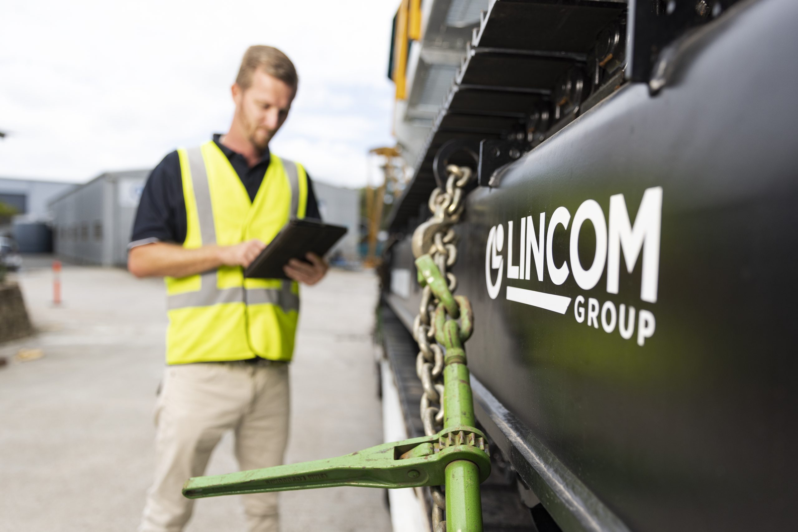 lincom0015
